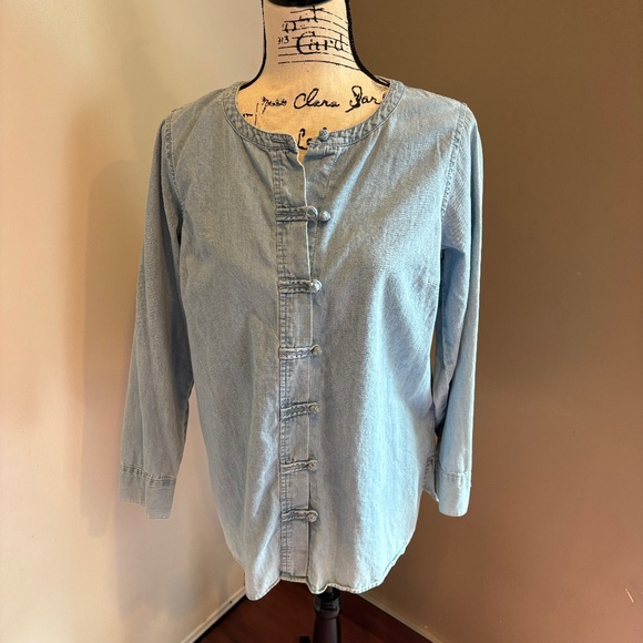 J Jill chambray french knot button down shirt - Picture 1 of 9
